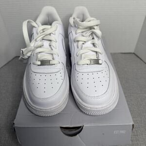 New In Box Nike Air Force 1 LE GS (White/White) Size 7 Youth